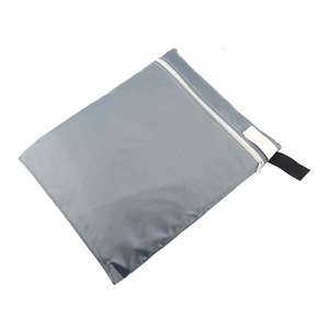 Chaise pliante d'extérieur portable avec housse anti-poussière, tissu Oxford 210, durable, anti-poussière, respirant, abri solaire - Product Image 1