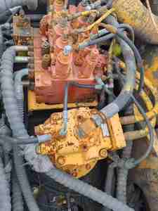 Moderne <span class=keywords><strong>Hyundai</strong></span> 210W5 wielgraafmachine, model 2015, 1,38m³ bakcapaciteit, medium, multifunctioneel, 20800kg bedrijfsgewicht, China - Product Image 6