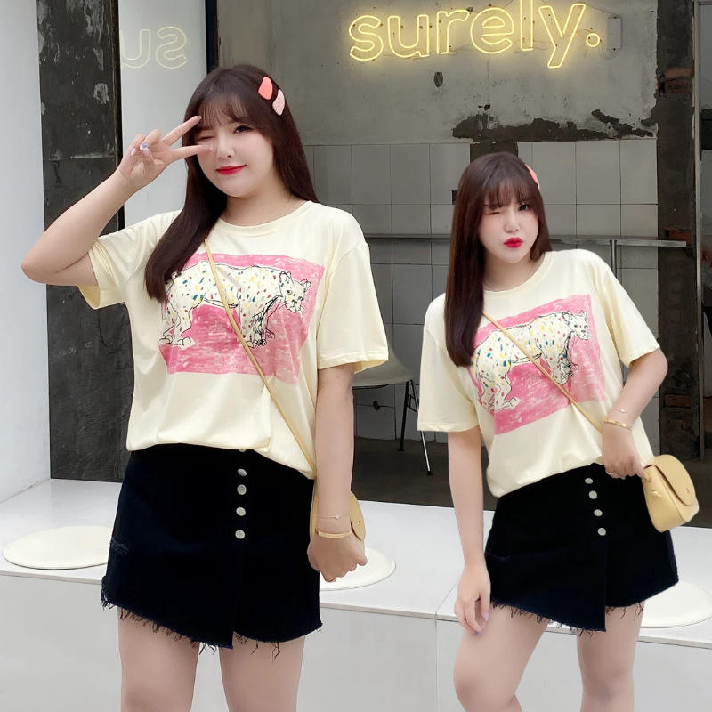 สีเหลืองอ่อน