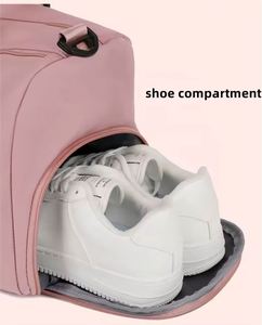 Sac de sport de voyage personnalisé en gros, sac de sport de gym, sac de yoga, sac de voyage pour la nuit, sac de week-end, sac à bandoulière avec compartiment pour chaussures humides - Product Image 5