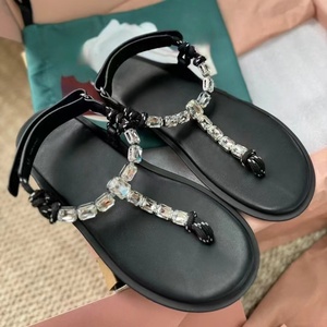 Sandalias MIU con Cuentas y Nudos para Mujer - Verano 2026 - Suela Plana con Tiras Traseras - Sandalias en Forma de X - Zapatos de Playa Versátiles - Product Image 4
