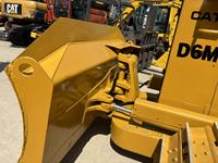 Bulldozer Caterpillar D6M Súper Resistente y Robusto de Tamaño Mediano para Remover Tierra en Cargas Pesadas y Condiciones de Trabajo Difíciles