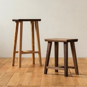 Tabouret de bar minimaliste moderne en bois massif YJ, double hauteur, repose-pieds, usage domestique, chêne rouge, noyer noir, modèle YJ005 - Product Image 1