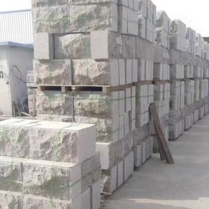 Precio barato China Granito gris claro Banco de piedra escalonada para exteriores Bordes divididos naturales Procesamiento de forma especial - Product Image 6