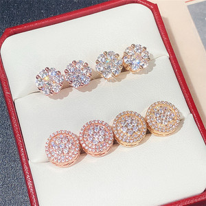 Orecchini a Perno Floreali per Donne, Gioielli Scintillanti per Uso Quotidiano, Vendita all'Ingrosso - Product Image 4