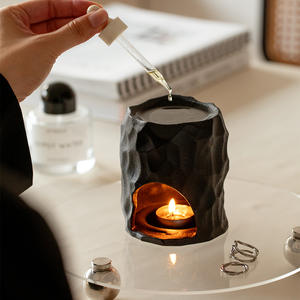 Brûleur d'aromathérapie en céramique noir mat de haute qualité chauffe-cire de forme irrégulière parfumé pour bougies chauffe-plat - Product Image 3