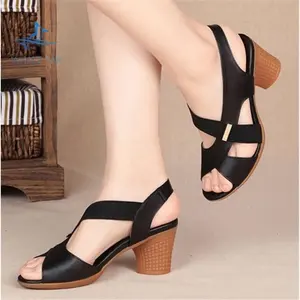 Jingyuan Zomer Elegante Zomer Nieuwe Vrouwen Romeinse Dikke Hak Sandalen Hoge Hak Casual Vis Mond Grote Maat Damesschoenen