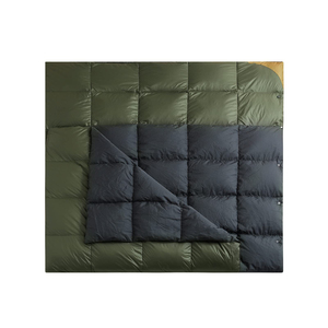 84 "x 80" Couverture rembourrée extérieure en nylon 20D de grande taille pour pique-nique de voyage, chaude et imperméable, en duvet recyclé pour le camping - Product Image 6
