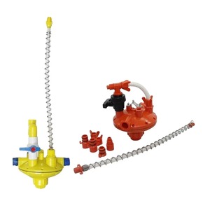Nuevo Regulador de Agua Bidireccional Naranja para Aves de Corral, Regulador de Línea de Agua para Cría de Ganado y Granjas Avícolas - Product Image 3