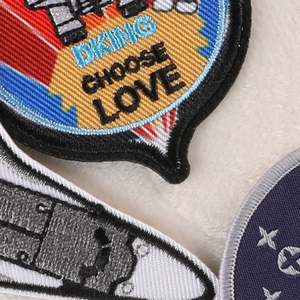 9 Parches Bordados 3D de Astronauta Personalizados, Adhesivos o Parches Tácticos de Tela Tejida para Gorra - Product Image 2