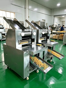 Macchina Tagliapasta Elettrica Automatica Commerciale per Chin Chin e <span class=keywords><strong>Grissini</strong></span> - Ideale per Piccole Attività - Product Image 1