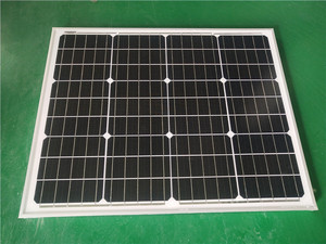 HETECH Pequeños Paneles de Energía <span class=keywords><strong>Solar</strong></span> 40W 50W 70W 100W Mono Panel <span class=keywords><strong>Solar</strong></span> Precio Instalación de Silicio Monocristalino - Product Image 2