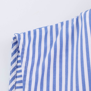 Camisa sin mangas a rayas personalizada <span class=keywords><strong>para</strong></span> <span class=keywords><strong>mujer</strong></span> 2026, blusa con peplum y dobladillo con volantes, botones chinos tipo rana, OEM/ODM de fábrica china - Product Image 6