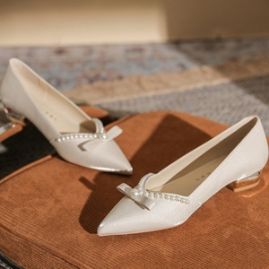 Zapatos de Novia de Alta Gama, Tipo Bailarinas, para las Cuatro Estaciones, con Diseño de Lentejuelas Doradas, Parte Superior de Cuero Genuino, Impermeables - Product Image 3