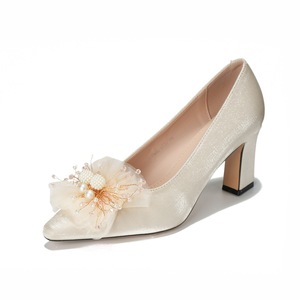 Pumps Youxianmei à bout pointu en satin avec talon bloc, chaussures de mariée avec décoration florale, talon haut, légères - Product Image 3