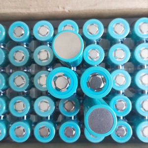 Batería de Iones de Litio Lifepo4, Batería Solar 26700 de 12.80Wh, 3.2V, 4000mAh para Sistema Solar - Product Image 2