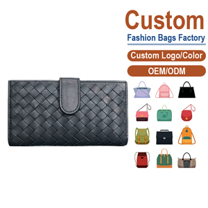 Elegante Cartera Larga de Cuero Genuino para Hombre, Textura Trenzada a Mano, Cierre de Botón, Patrón Geométrico, Función Antirrobo para Uso Urbano - Product Image 2