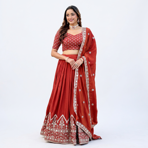 Lahenga Choli Vintage con Dupatta, de Seda Vichitra NC, Bordado con Hilos y Lentejuelas, Corte Regular, Cintura Natural, para Fiesta - Product Image 1