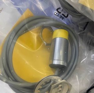 Sensor de Proximidad Turck Ni4-<span class=keywords><strong>M12</strong></span>-AN6X Bi5-M18-<span class=keywords><strong>AP6X</strong></span>-<span class=keywords><strong>H1141</strong></span> <span class=keywords><strong>Ni8</strong></span>-M18-<span class=keywords><strong>AP6X</strong></span> Importado de Alemania - Product Image 2