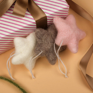 8cm Eco-friendly Cute <strong>Christmas</strong> <strong>Tree</strong> Five-Pointed Star Decoration Small Pendant Material Wool Felt Handmade DIY Accessories - Product Image 3