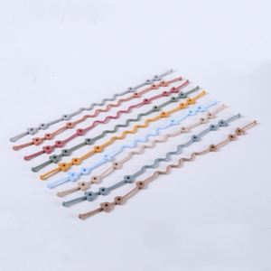 Jouet pour bébé en silicone anti-chute à motif de dessin animé avec cordon anti-perte pour sucette, câble de données et chaîne de fixation pour poussette - Product Image 1
