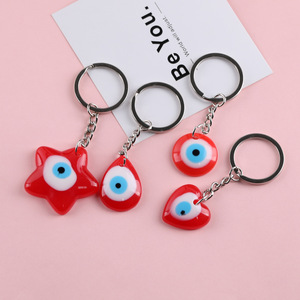 Llavero de Ojo Turco Rojo, Colgante de Resina con Forma de Estrella, Corazón y Óvalo, Cadena de Aleación de Zinc, Accesorio - Product Image 1