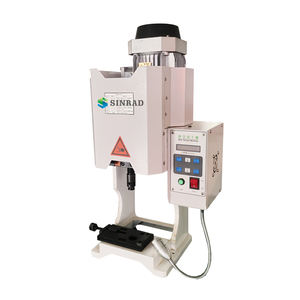 Machine à sertir les fils Sinrad 2T 3000W pour véhicules automobiles et véhicules à énergie nouvelle (NEV), avec moule applicateur personnalisé pour sertissage silencieux de bornes - Product Image 5