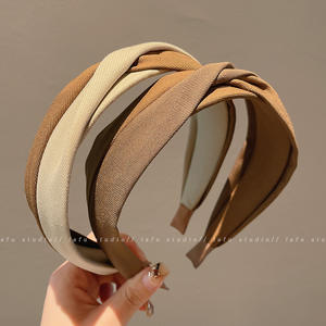 Pinzas para el Cabello Vintage, Simples, Combinables con Todo, Hechas a Mano, de Materiales Mixtos, Estilo Coreano, de Ala Ancha, Presionadas, para Chicas, Accesorios para el Cabello de Celebridades de Internet - Product Image 3