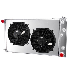 BENOS AUTO PARTS Radiateur 3 rangées avec cache-ventilateur pour Chevy Monte Carlo SS et Olds Cutlass G-body (1978-1987) - Product Image 1