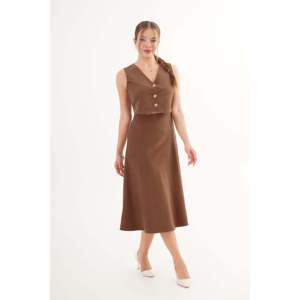 Ensemble deux pièces en daim beige pour femme LUSTRIN Premium, veste et jupe, pour collections de boutiques en gros - Élégant et stylé - Product Image 3