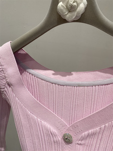 Nuovo Arrivo 2026: <span class=keywords><strong>Abito</strong></span> Autunnale con Spalle Scoperte, Bottoni in Strass, Volant, <span class=keywords><strong>Maniche</strong></span> <span class=keywords><strong>Lunghe</strong></span>, Vestito Mini Aderente e <span class=keywords><strong>Svasato</strong></span> in Maglia per Donna - Product Image 5