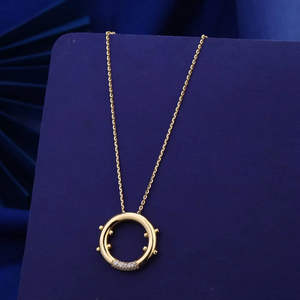 Collar con colgante redondo de oro clásico para mujer con cadena elegante Colgantes finos y dijes para niñas Moda o uso de regalo - Product Image 1