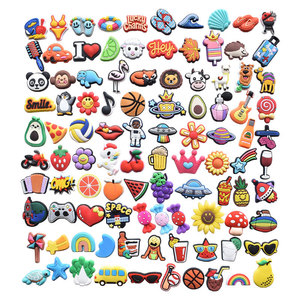 كرتون بولي كلوريد الفينيل للصيف موضوع زينة أحذية الحديقة زهرة مشبك الملحقات مع تصميم هولي - Product Image 1