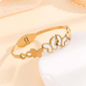 <span class=keywords><strong>Bracelet</strong></span> Électroplaqué Doré Papillon Blanc pour Femme, Style Frais et Doux, Idéal Cadeau d'Anniversaire - Product Image 4