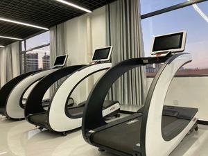 เครื่องออกกำลังกายวิ่งไฟฟ้ารุ่นพรีเมียม หน้าจอสัมผัส สำหรับใช้งานเชิงพาณิชย์ กำลังไฟ 3 แรงม้า รุ่น Yq01 ขายดี - Product Image 5