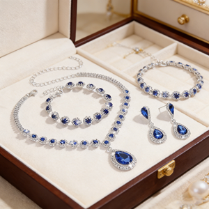 Conjunto de Collar, Pendientes y Pulsera con Cristales en Forma de Lágrima Azul Marino Brillante, Cadenas Finas, Regalo, Juego de 3 Piezas - Product Image 1