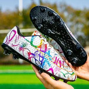 Nouvelles Chaussures de Football en Mesh Tendance 2025 pour Lycéens, Hommes et Femmes – Idéales pour l'Entraînement et les Sports de Plein Air - Product Image 1