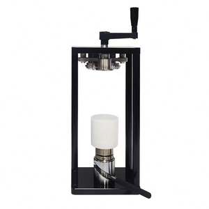 Máquina Selladora de Latas Manual Rotativa Comercial para Latas de Plástico PET y Aluminio, para Refrescos, Café, Cerveza y Tiendas de Té de Burbujas - Product Image 5