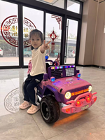 Voiture jouet RC à piles Offre Spéciale voiture électrique en plastique pour enfants voiture autoportée avec roue jouet voiture pour bébé