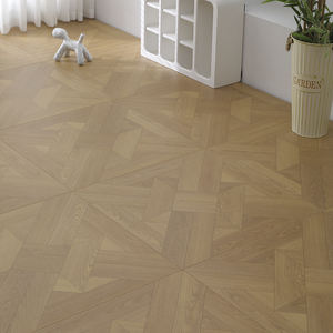 Premium AC3 <span class=keywords><strong>pavimenti</strong></span> <span class=keywords><strong>in</strong></span> <span class=keywords><strong>Parquet</strong></span> <span class=keywords><strong>laminato</strong></span> facile Click Lock ad alta lucentezza con finitura opaca resistente all'usura per salotti moderni hotel - Product Image 3