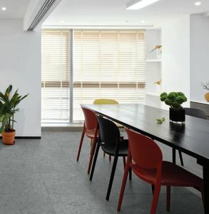 Suelo LVT Impermeable, Suministro Coreano, Losetas de PVC, Lámina de Vinilo con Capa de Desgaste de 0.5mm para Interiores Modernos de Centros Comerciales, Tiendas y Oficinas - Product Image 5