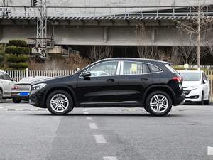 Mercedes Benz <span class=keywords><strong>GLA</strong></span> 2023 Usado de Alta Calidad, Versión Gasolina 1.3T, SUV Compacto de 5 Puertas y 5 Plazas en Stock para la Venta - Product Image 5