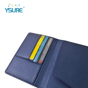 Ysure <span class=keywords><strong>Pas</strong></span> <span class=keywords><strong>Cher</strong></span> en gros Fabrication vente chaude famille titulaire de passeport de voyage De Protection En Cuir Souple blanc Couverture de Passeport - Product Image 5