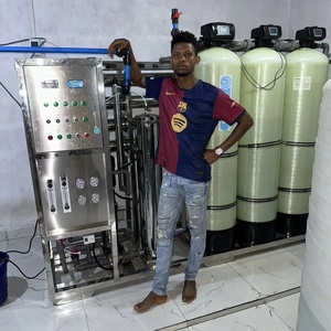 Hoàn Toàn Tự Động Hoàn Chỉnh Mini Tinh Khiết Uống Gói Nước Dây Chuyền Sản Xuất Túi 2000L/H Máy Lọc Nước RO Nước 1000 Lít Mỗi Giờ - Product Image 1