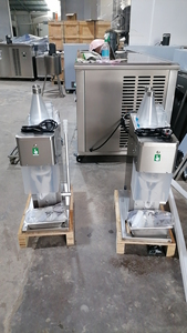 Frullatore automatico verticale per la promozione del nuovo prodotto - Product Image 5