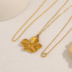 Collier superposé CAIOOCHE, chaîne à perles plaquée or 18 carats avec pendentif tournesol en zircon, collier en acier inoxydable en gros - Product Image 4