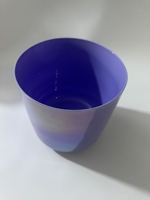 Bol chantant en cristal d'alchimie irisé bleu violet de 8 pouces, bol chantant en cristal de quartz pour la guérison sonore et l'équilibrage des chakras