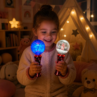 Accessoires flocon de neige de Noël, baguette rotative LED rouge clignotante pour la nuit des fêtes, défilé, festival, carnaval, fête sur le thème de l'hiver