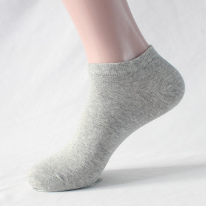 YH Stock da uomo <span class=keywords><strong>calze</strong></span> alla caviglia in cotone <span class=keywords><strong>taglie</strong></span> <span class=keywords><strong>forti</strong></span> tinta unita da barca sportiva corta per l'estate europea taglia americana a maglia primaverile - Product Image 3