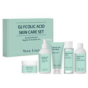 Set de Cuidado de la Piel Vegano con Ácido Glicólico de Marca Propia, Rejuvenecedor, Orgánico, Natural, Exfoliante, Lavado Facial y Corporal, Tónico, Humectante, Loción - Product Image 1